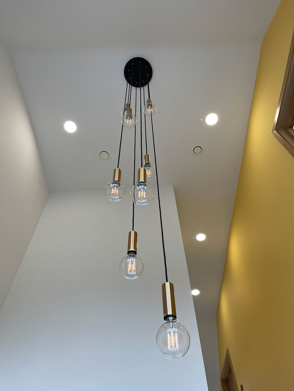 Light fixture